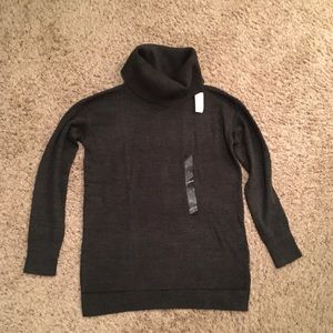 Brand New Banana Republic Heather Gray sweater with tags